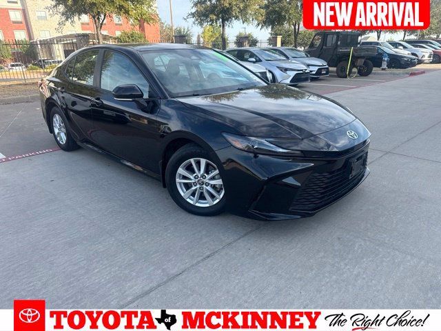 Used 2025 Toyota Camry LE w/ Convenience Package FWD image 1