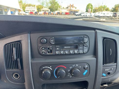 Used 2003 Dodge Ram 1500 Truck ST image 13