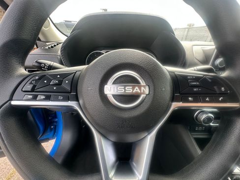 Used 2025 Nissan Sentra SV image 25