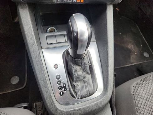 Used 2011 Volkswagen Jetta S image 14