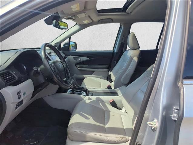Used 2017 Honda Ridgeline RTL-E image 17
