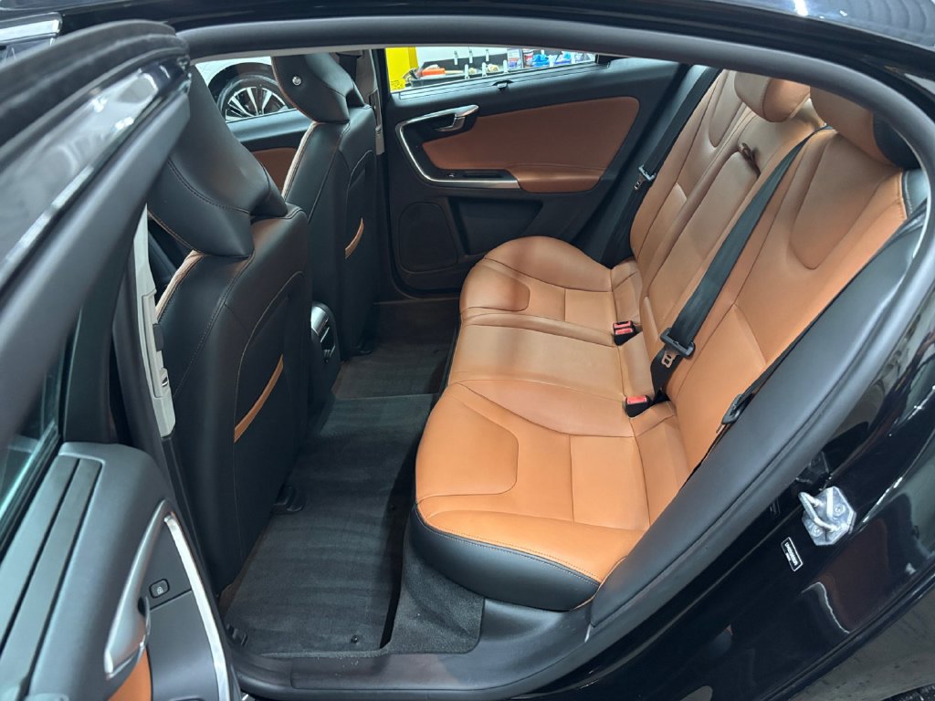 Used 2017 Volvo S60 T5 Inscription AWD/4WD image 14