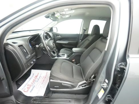 Used 2019 Chevrolet Colorado LT w/ LT Convenience Package AWD/4WD image 15