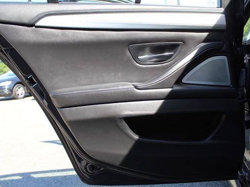 Used 2013 BMW M5 RWD image 27
