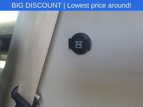 Used 2023 Chrysler Pacifica Touring-L FWD image 13