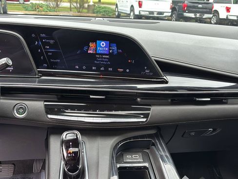Used 2024 Cadillac Escalade Sport w/ LPO, ONYX Package AWD/4WD image 31