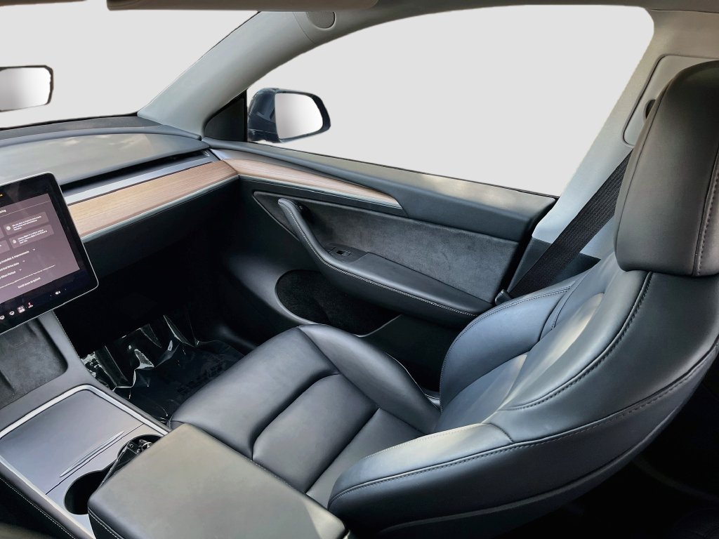 Used 2023 Tesla Model Y Long Range AWD/4WD image 22