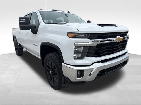 Certified 2024 Chevrolet Silverado 2500 LT w/ All Star Edition image 17