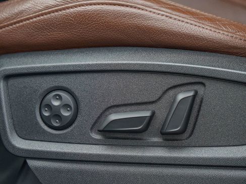 Used 2020 Audi Q5 Prestige image 23