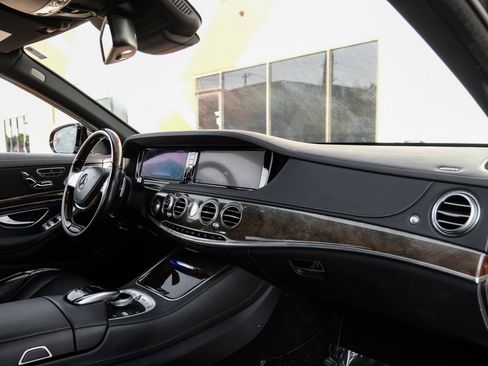 Used 2015 Mercedes-Benz S 550 Sedan image 16