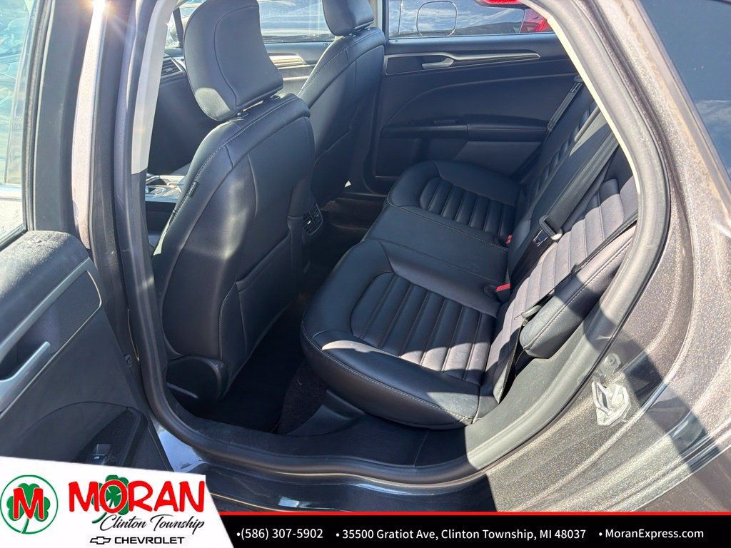 Used 2019 Ford Fusion SEL FWD image 8