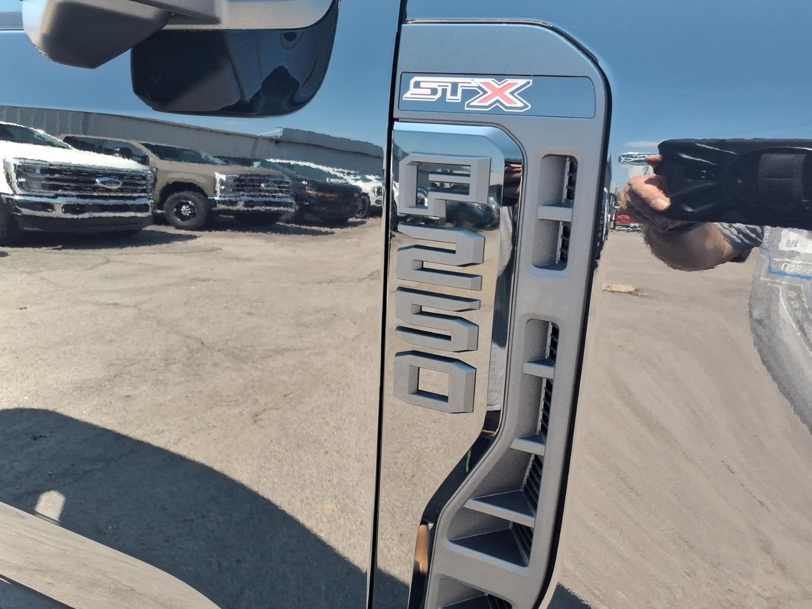 New 2026 Ford F250 XL w/ STX Appearance Package AWD/4WD image 9