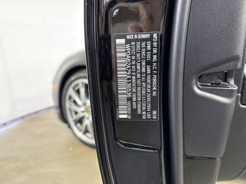 Used 2018 Porsche Panamera 4S AWD/4WD image 37