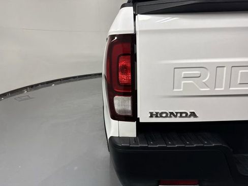 Certified 2025 Honda Ridgeline Sport image 31