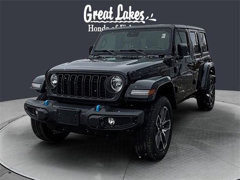 Used 2024 Jeep Wrangler Unlimited w/ Convenience Group image 1