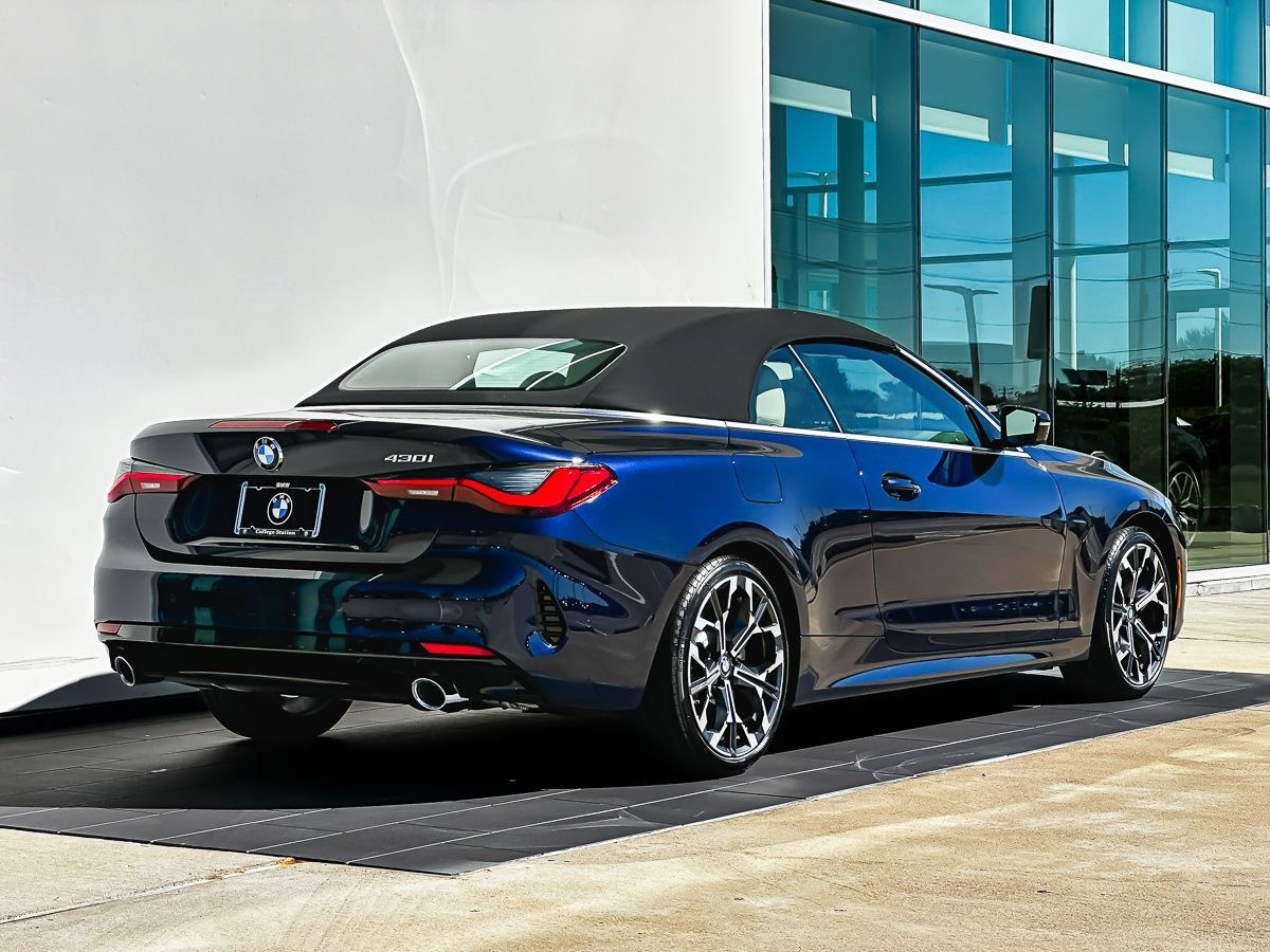 New 2026 BMW 430i Convertible w/ Parking Assistance Package RWD image 4