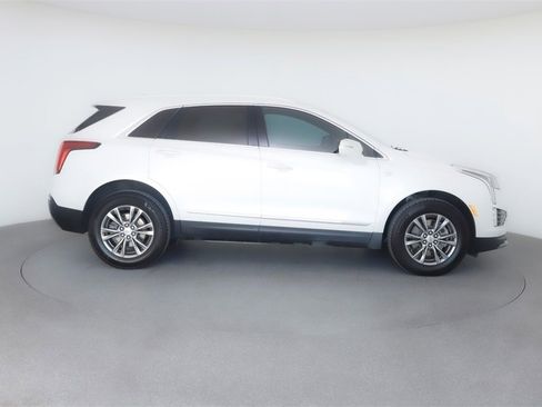 Used 2022 Cadillac XT5 Premium Luxury w/ Technology Package image 9