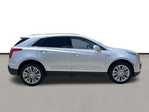 Used 2018 Cadillac XT5 Premium Luxury FWD image 4