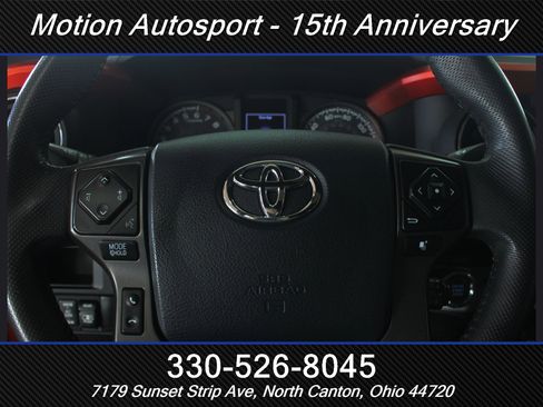 Used 2017 Toyota Tacoma TRD Off-Road w/ Premium & Technology Package image 18