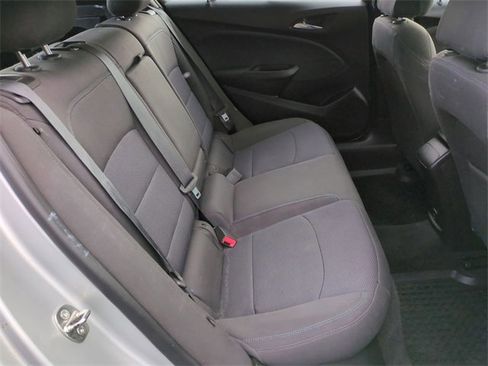 Certified 2018 Chevrolet Cruze LT w/ Sun And Sound Package image 27