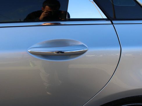 Used 2015 Lincoln MKZ w/ Equipment Group 102A Reserve image 29