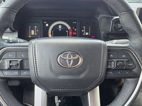 Used 2025 Toyota Tacoma SR5 AWD/4WD image 16