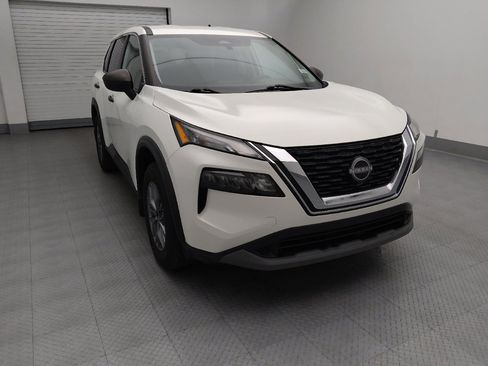Used 2022 Nissan Rogue S FWD image 14