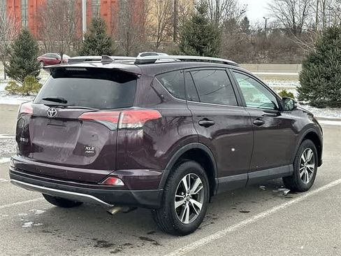 Used 2017 Toyota RAV4 XLE image 22