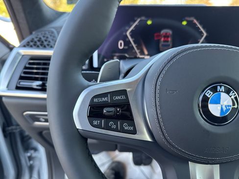 New 2026 BMW X7 xDrive40i w/ M Sport Package image 16