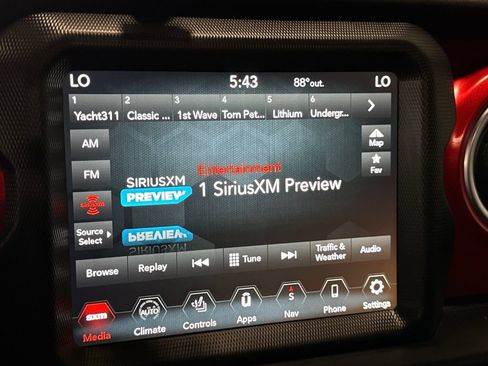 Used 2021 Jeep Gladiator Rubicon AWD/4WD image 23