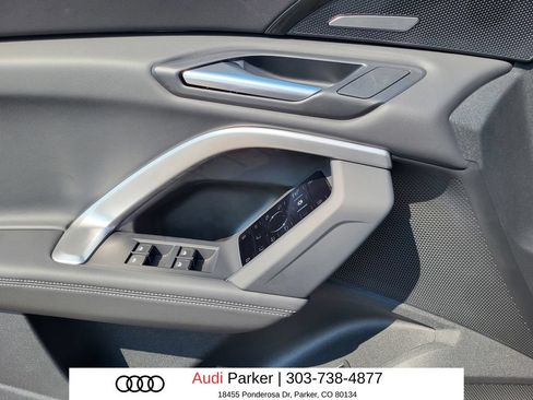 Used 2025 Audi Q5 Premium Plus w/ Premium Plus AWD/4WD image 6