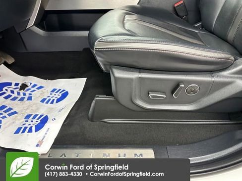 Used 2022 Ford F350 Platinum w/ FX4 Off-Road Package image 38