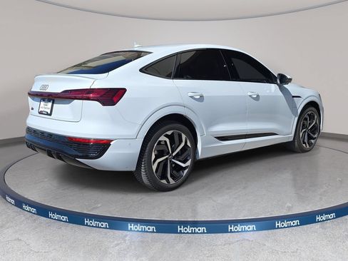 Certified 2024 Audi Q8 e-tron Premium Plus w/ Premium Plus Package AWD/4WD image 6