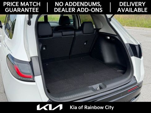 Used 2023 Honda HR-V EX-L image 10