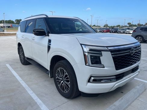 Used 2025 Nissan Armada SL w/ Captain's Chari Seat Package image 3