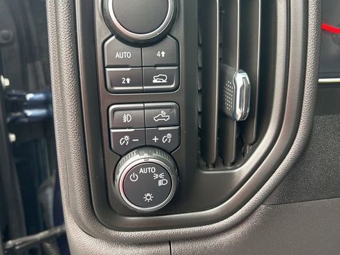 Used 2022 Chevrolet Silverado 1500 Custom w/ Safety Confidence Package image 14