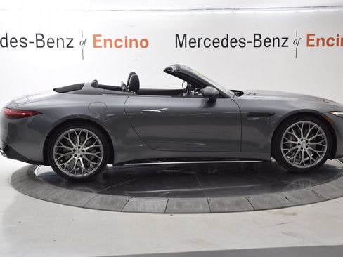 Used 2023 Mercedes-Benz SL 43 AMG image 7