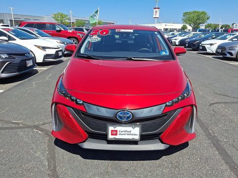 Certified 2020 Toyota Prius Prime XLE FWD image 2