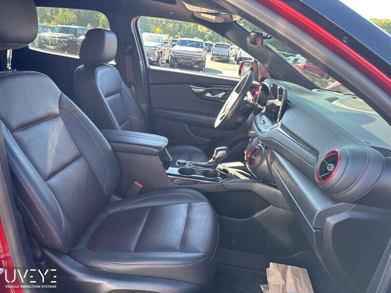 Used 2024 Chevrolet Blazer RS w/ Driver Confidence II Package FWD image 4