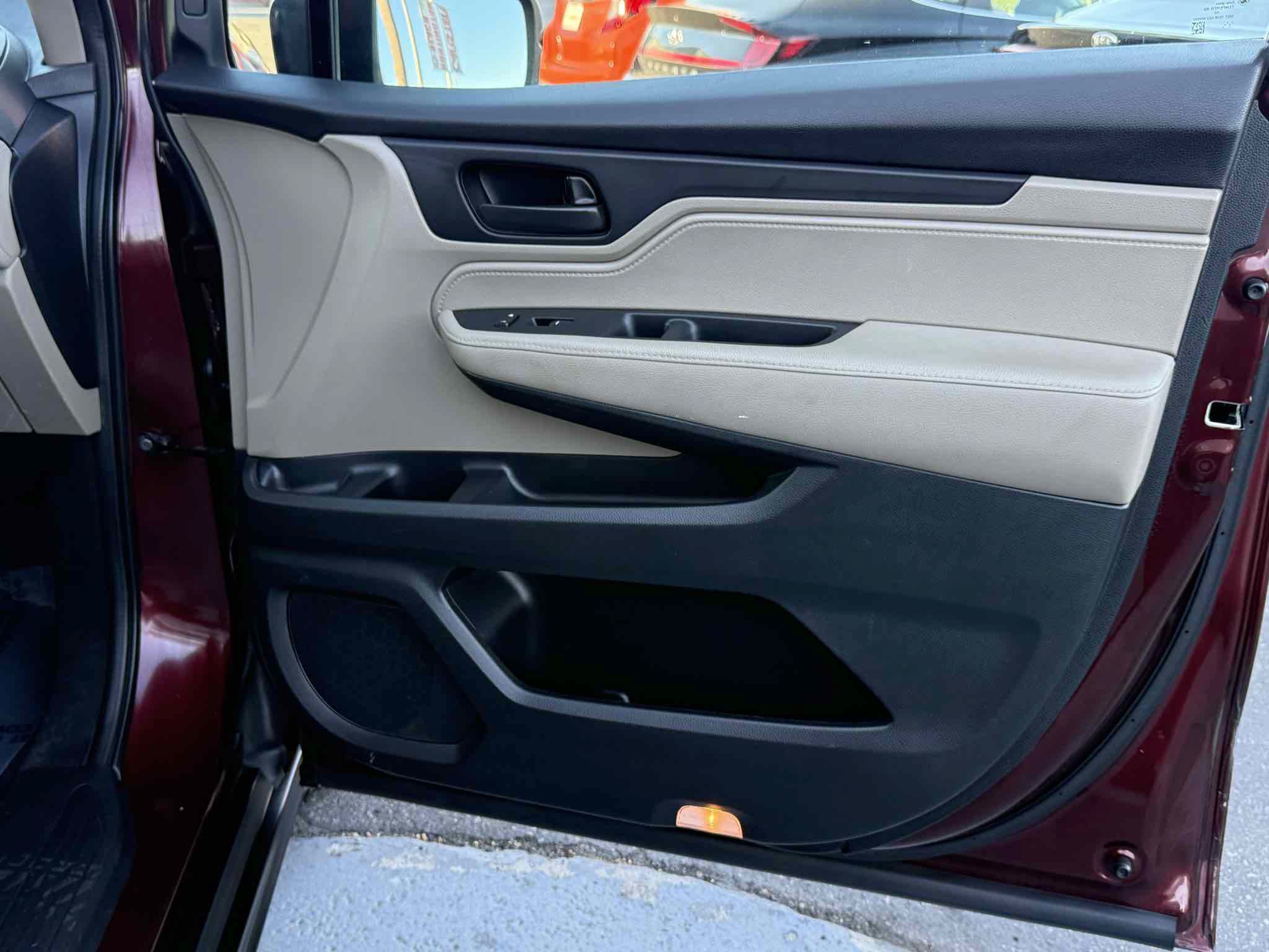 Used 2019 Honda Odyssey EX image 60