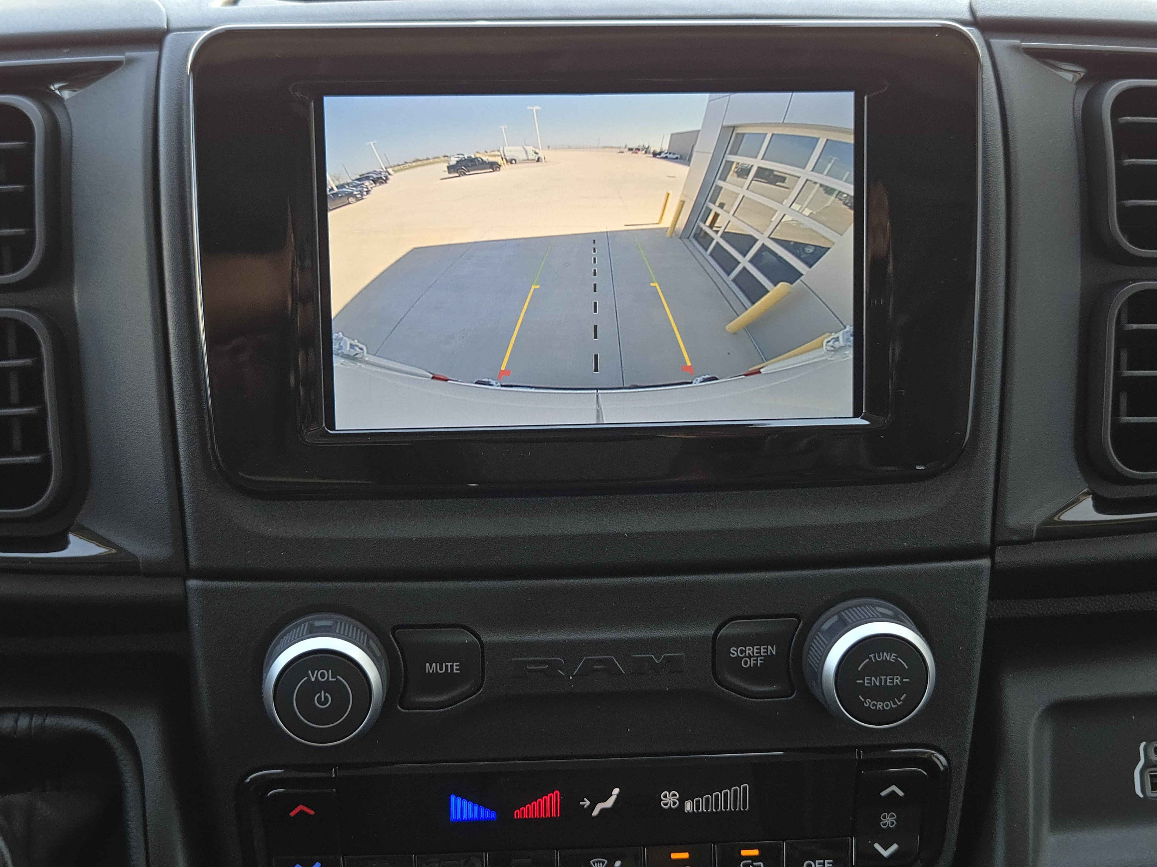 New 2026 RAM ProMaster 2500 w/ Convenience Group FWD image 14