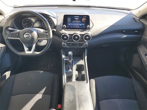 Certified 2022 Nissan Sentra SV w/ Trunk Package image 3