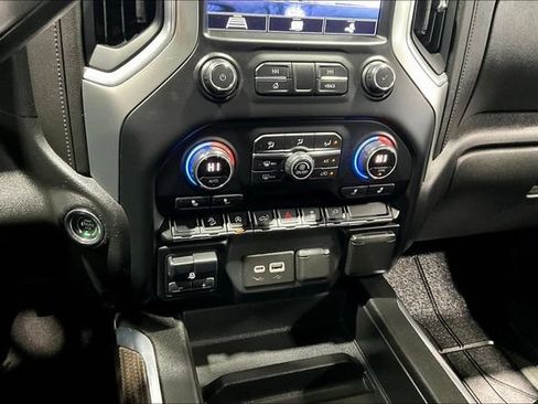 Used 2020 Chevrolet Silverado 1500 RST w/ True North Edition AWD/4WD image 16