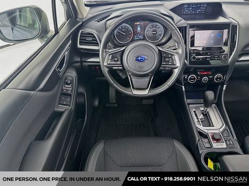 Used 2023 Subaru Forester Premium AWD/4WD image 22