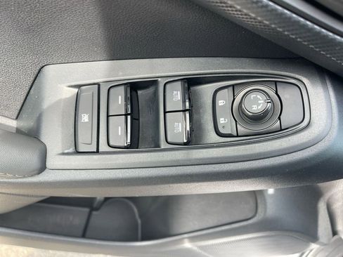 Used 2024 Subaru Crosstrek 2.0i Premium image 26