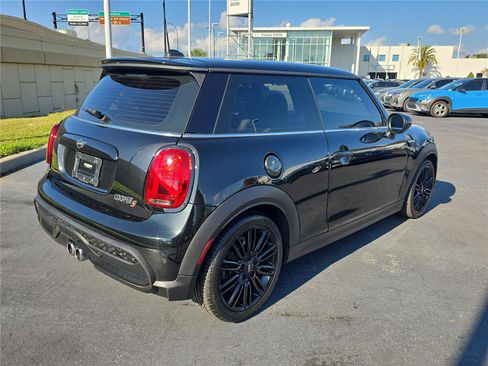 Used 2023 MINI Cooper S image 3