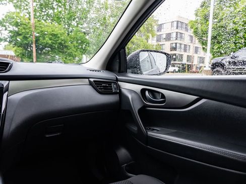 Used 2019 Nissan Rogue Sport S AWD/4WD image 10