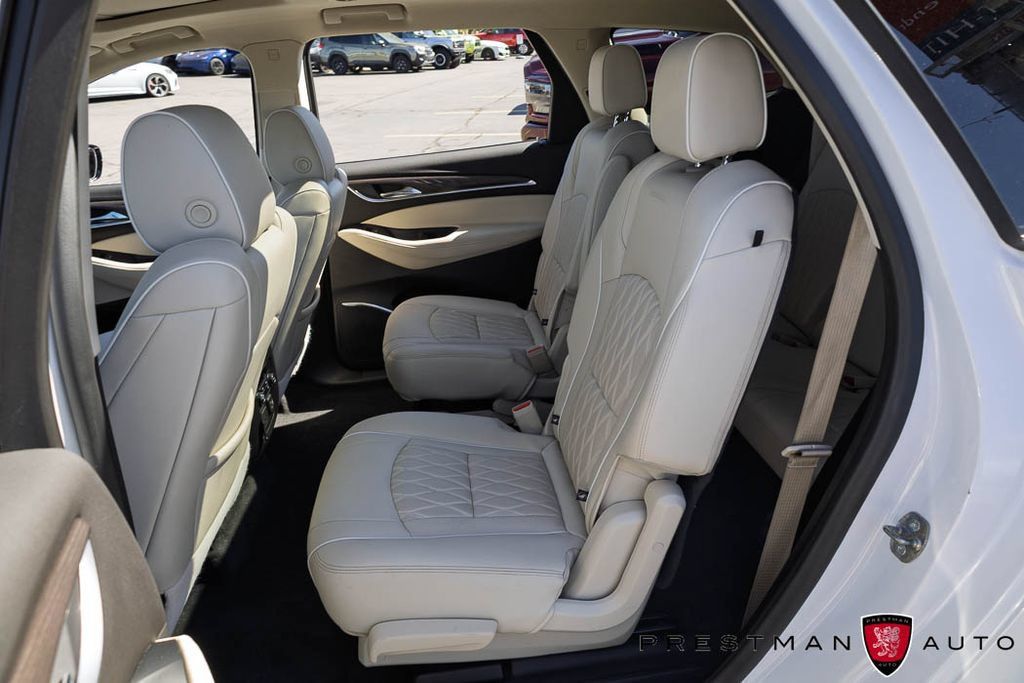 Used 2023 Buick Enclave Avenir w/ Avenir Technology Package AWD/4WD image 43