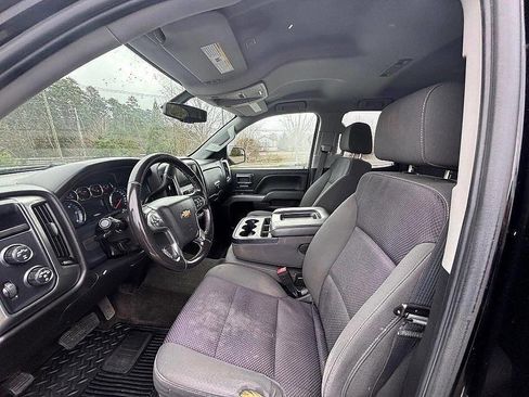 Used 2018 Chevrolet Silverado 1500 LT w/ All Star Edition image 18