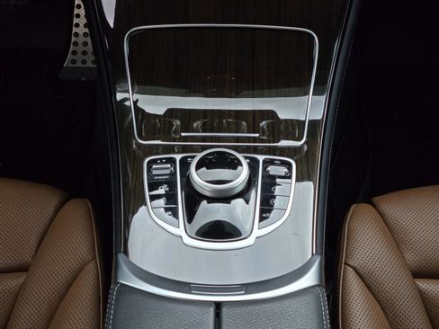 Used 2019 Mercedes-Benz GLC 43 AMG image 23